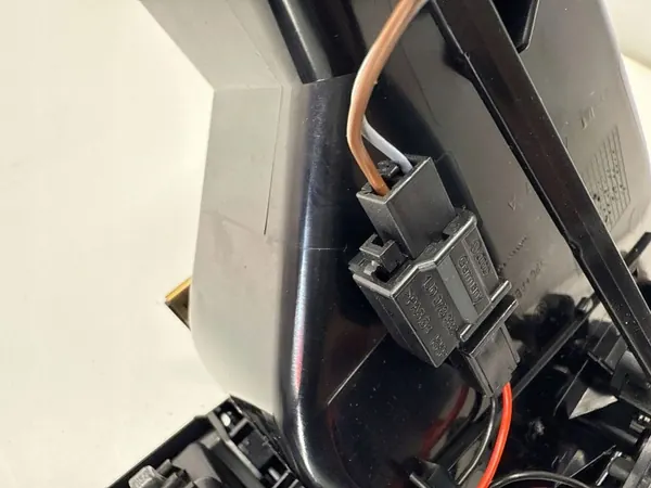 Kofferbakhendel OEM 7P1857226A voor VW Touareg II image 9