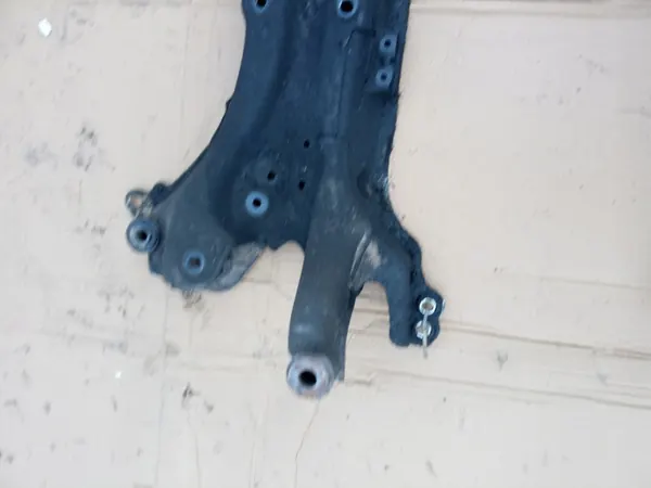Toyota Avensis T27 etujousipalkki OEM image 4