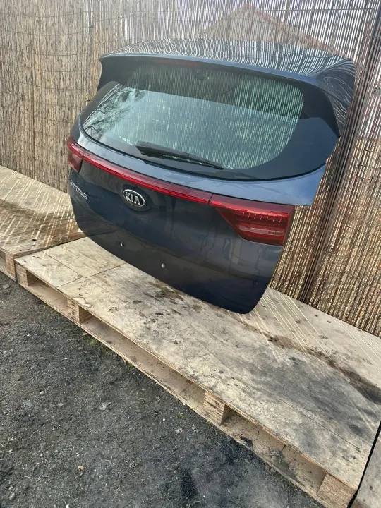 Porta Traseira KLAPA BAGAŻNIKA CB7 para Kia Sportage IV 2018 image 4