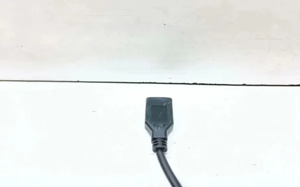 Module USB OEM 4F0051510Q pour Audi Q5 2.0L Diesel image 3