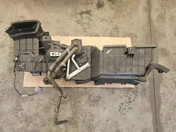 Dodge RAM 09-18 Verwarmingsventilator OEM 57008869AB image 2