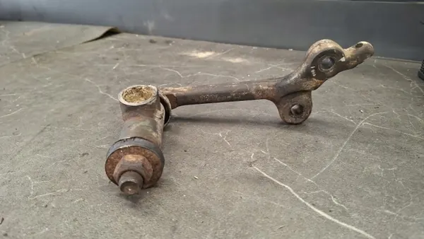 Mercedes W123 Ohjausvipu OEM Osa image 5