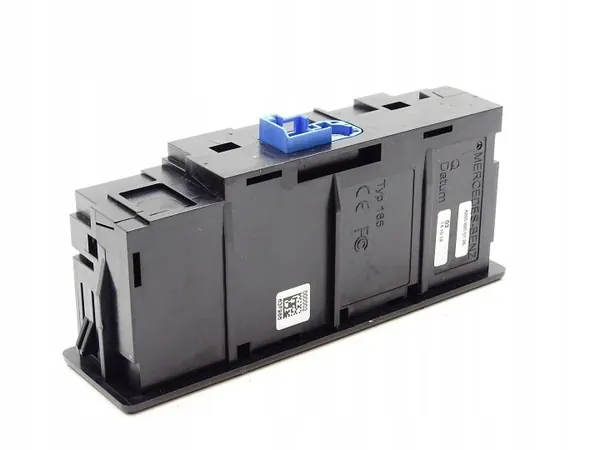 Mercedes USB-uttag OEM A2058200126 för C-klass W205 image 3