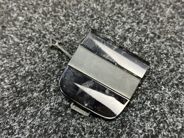 Cache de crochet de remorquage arrière Mercedes C-Class 206 image 2