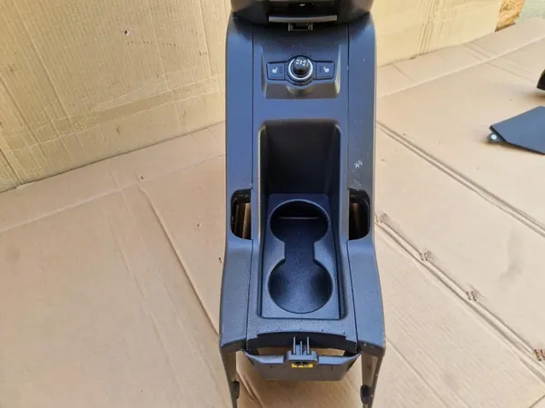OEM podłokietnik tunel opel antara - Mittkonsol armstöd image 3