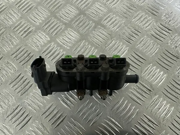 Injector GPL MED 110R-000057 - Peça Usada image 2