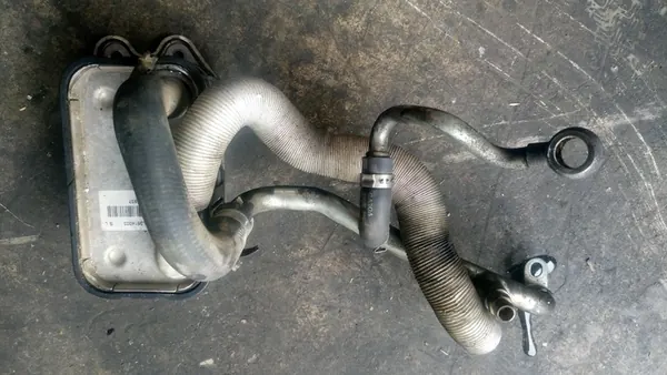 Volvo OE 30751937 Öl Kühler image 2