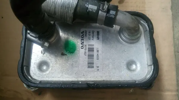 Volvo OE 30751937 Öl Kühler image 3