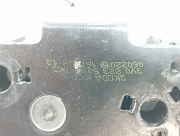 Fecho do capô OEM 3V0823509B para Skoda Superb III image 6