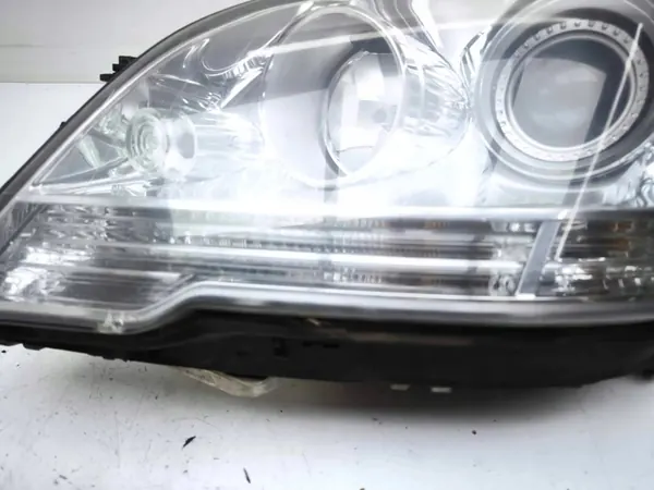 Mercedes-Benz ML W164 2010 Linker Koplamp image 6