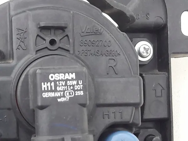 Moldura dianteira direita halógena Lexus IS II Sedan Cabrio OEM image 7