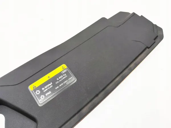 Audi Gurtabdeckung vorne OEM 83A807081 - Gebraucht image 3