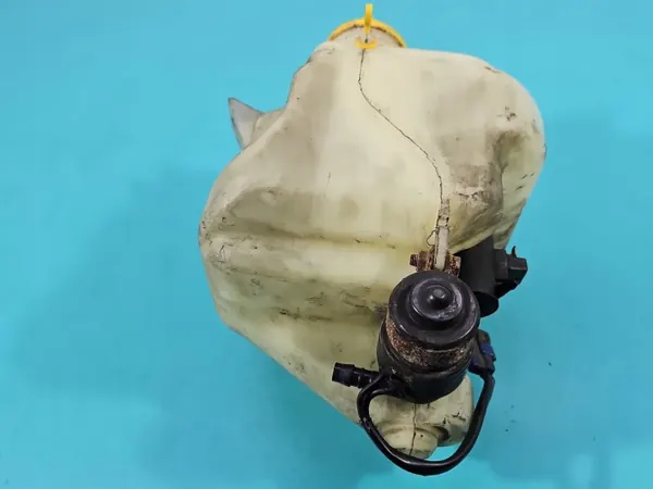 Réservoir lave-glace OEM IMPRK1547870 Subaru Forester II image 5