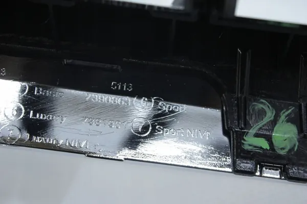 Left Chrome Grille BMW G30 G31 image 3