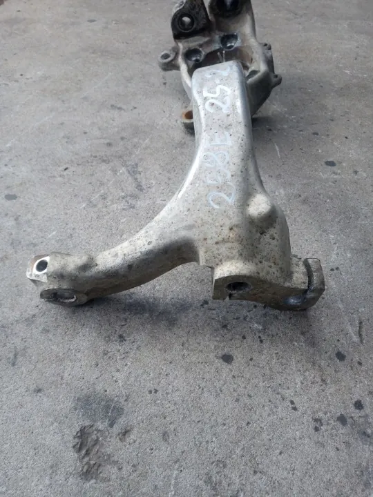 Roulement de moyeu Audi A4 B7 OEM 8E0407254E Avant Droit image 4