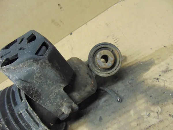 Ammortizzatore posteriore destro VW Touareg I 7L 5.0TDI image 6