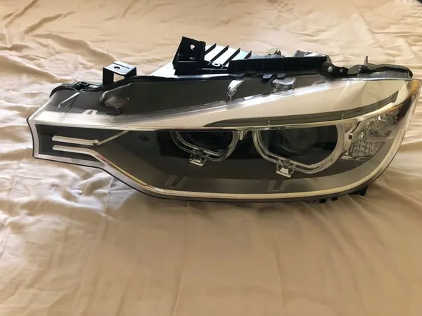 BMW 3 F30 F35 F31 2015 Faróis Bi-xenon image 2