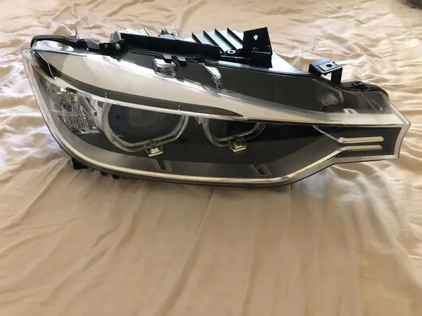 BMW 3 F30 F35 F31 2015 Faróis Bi-xenon image 4