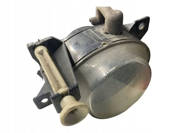 Saab 95 - 96 2006 Faróis de neblina image 5