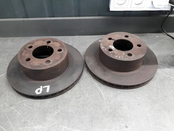 Jarrupalat OEM Tarcze etu Jeep Cherokee II image 2