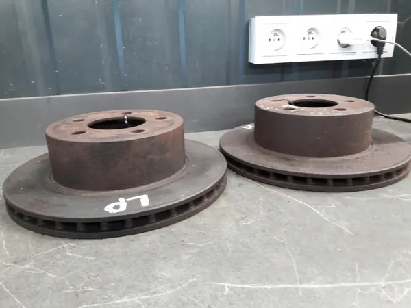 Jarrupalat OEM Tarcze etu Jeep Cherokee II image 3