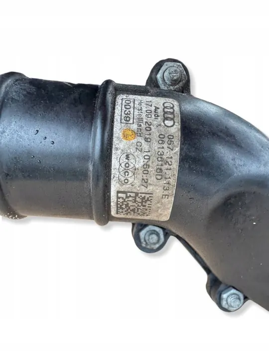Termostaatin kotelo OEM 057121111T Audi A8 Porsche image 4