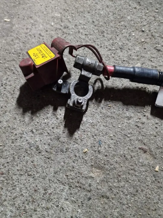 Câble Batterie Scania OEM 2420651 - État Utilisé image 3