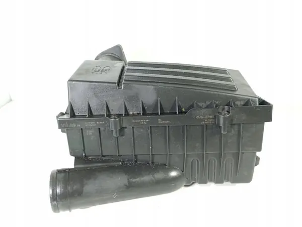 VW Touran Luftfilterhus OEM M1R DOM 00020048 image 2