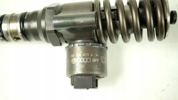 Injetor para VW Audi Seat 2.0 TDI OEM 03G130073G image 3