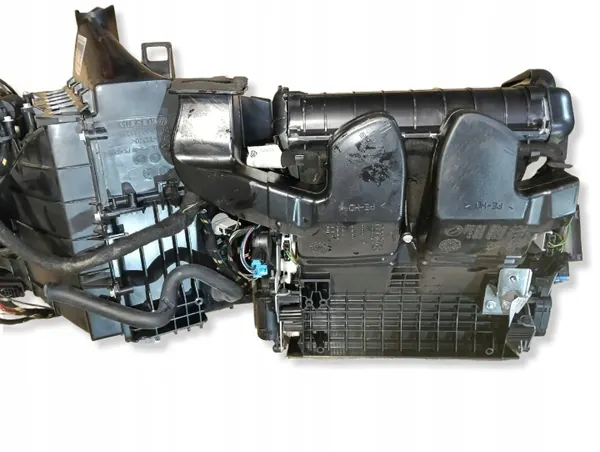 Caixa do Aquecedor Porsche OE OEM 7L0820005CA - Usado image 4