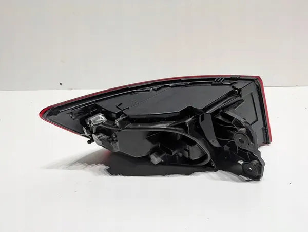 Luz trasera derecha AUDI A4 (B9) Sedan image 3