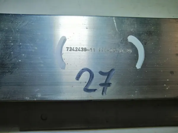 Etupuskuri BMW X1 F48 X2 F39 15- image 7