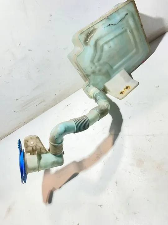 Pesuainesäiliö Audi A3 S3 8P 1K0955453R image 2