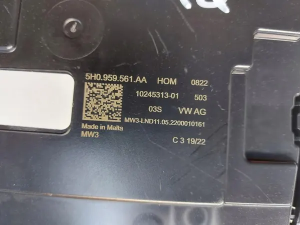 Skoda Enyaq Innelampa OEM 5HA959561AA image 4