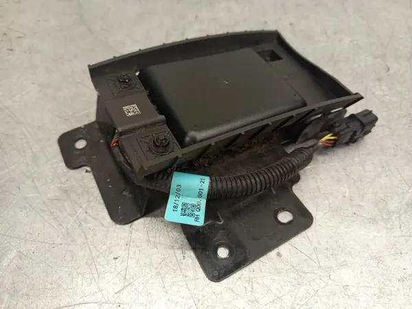 Dodehoekradar Rechts Achter Hyundai I30 III Fastback OEM 95821G4100 image 4