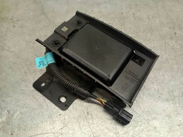 Dodehoekradar Rechts Achter Hyundai I30 III Fastback OEM 95821G4100 image 5