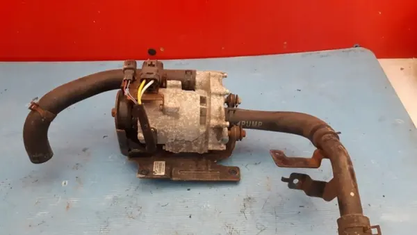 Hyundai ix35 Klimakompressor OEM 262263654541 image 2