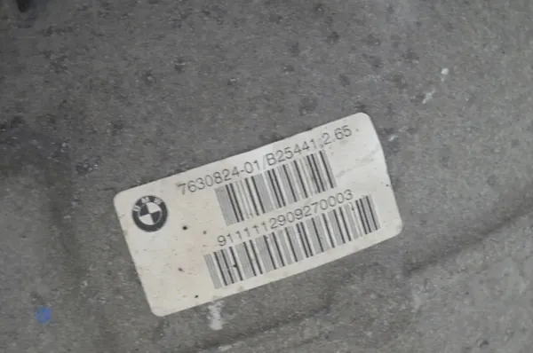 BMW F11 535d Caja del Eje Trasero 2.65 7630824 image 4