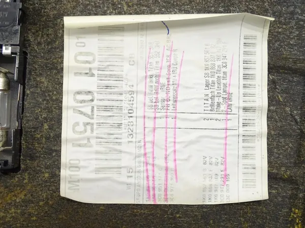 OEM 3C8867501AC Plafonnier Noir VW Passat CC image 10