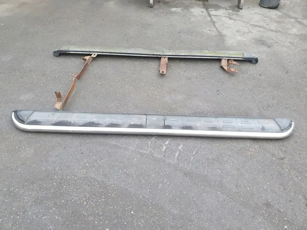 Marches pieds Toyota RAV4 II image 3