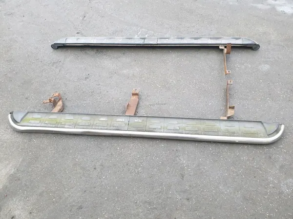 Marches pieds Toyota RAV4 II image 4