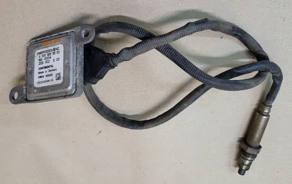Sonde lambda capteur NOx Mercedes A0009053603 image 2