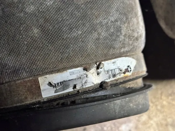 Muelle de aire trasero I/D OEM 68258355AA Jeep WK2 image 4