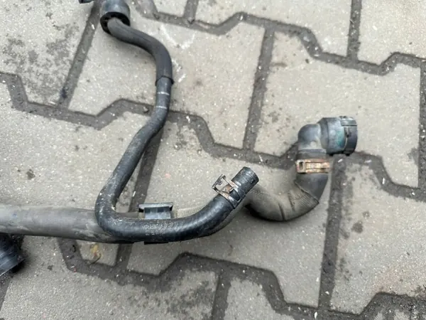 VW Wasserschläuche OEM 03L121131F für Polo 6R 1.6 TDI image 3