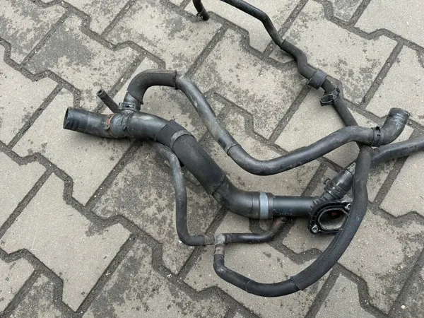 VW Wasserschläuche OEM 03L121131F für Polo 6R 1.6 TDI image 8