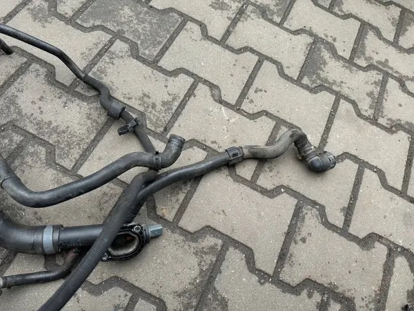 VW Wasserschläuche OEM 03L121131F für Polo 6R 1.6 TDI image 9