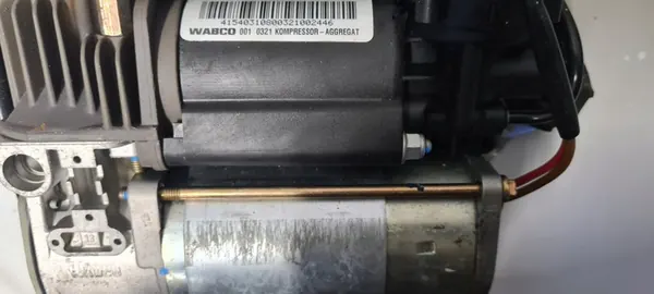 BMW E53 X5 Suspension Compressor 4 Wheels OEM image 10