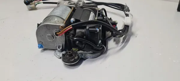 BMW E53 X5 Suspension Compressor 4 Wheels OEM image 4