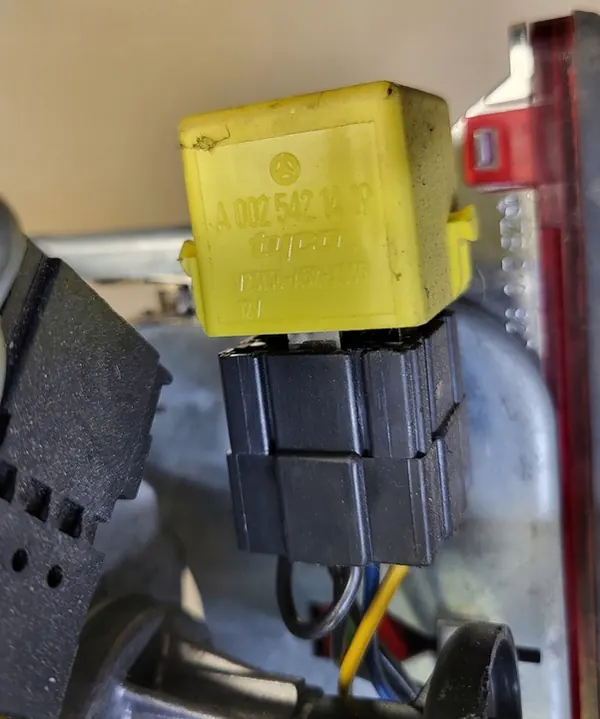 Takapyyhkijän mekanismi Mercedes E W210 Kombi OE image 4