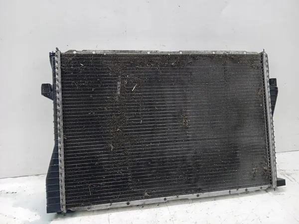 Vattenkylare BMW 5 E39 520 image 2